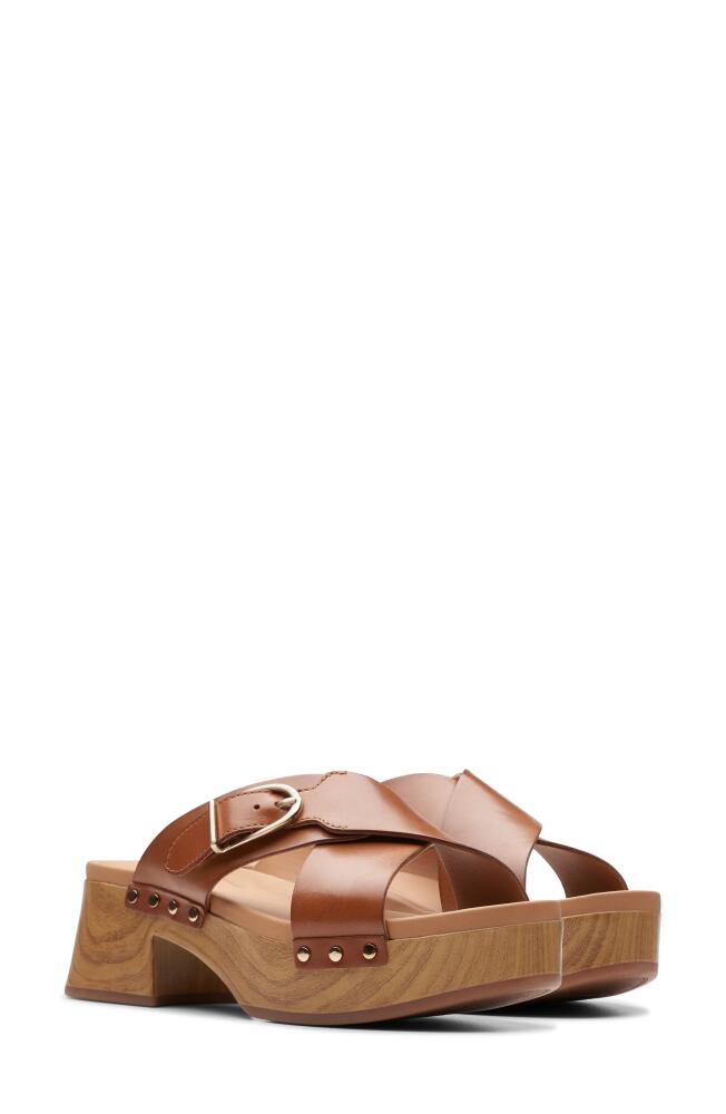 Clarks(r) Sivanne Walk Sandal in Tan Leather Cover