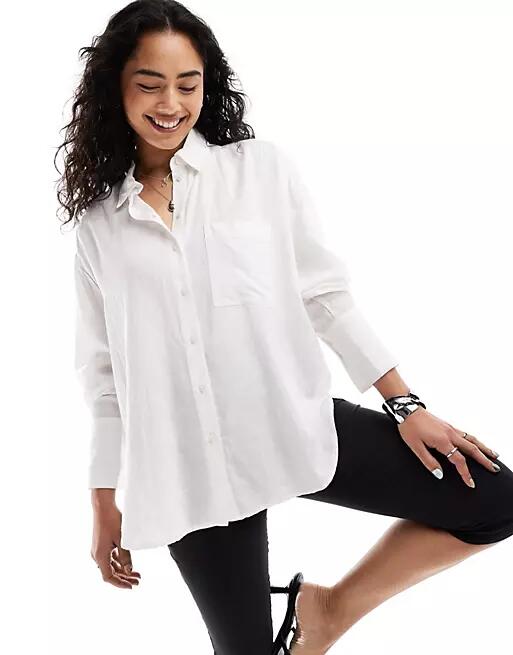 Bershka oversized linen shirt in white Cover