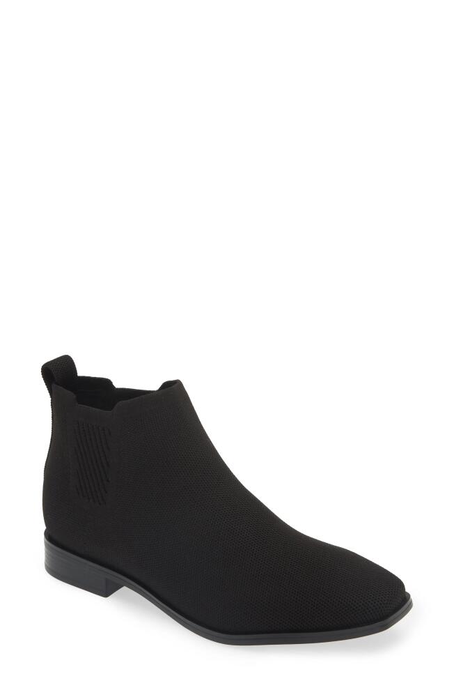 VIVAIA Ryan Pro Water Resistant Stretch Bootie in Black Cover