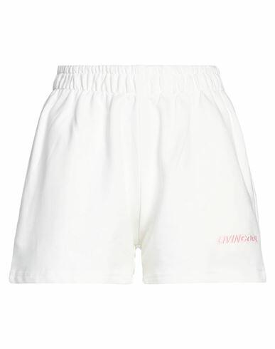 Livincool Woman Shorts & Bermuda Shorts White Cotton Cover