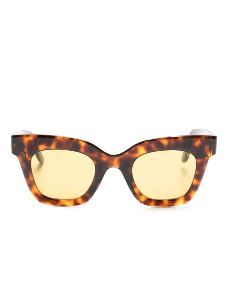 Lapima Lisa Havana cat-eye sunglasses - Brown Cover