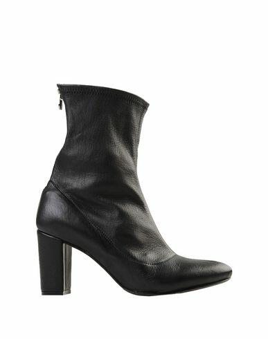 L'arianna Woman Ankle boots Black Soft Leather Cover