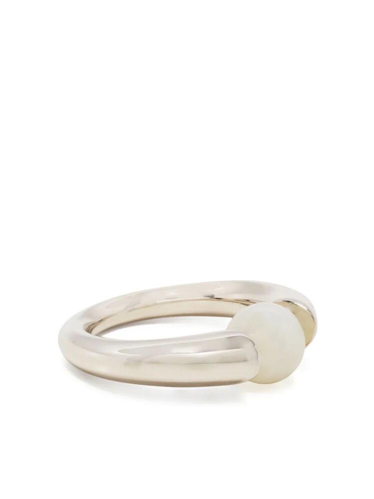 RAGBAG STUDIO pearl-embellished polished ring - Silver Cover