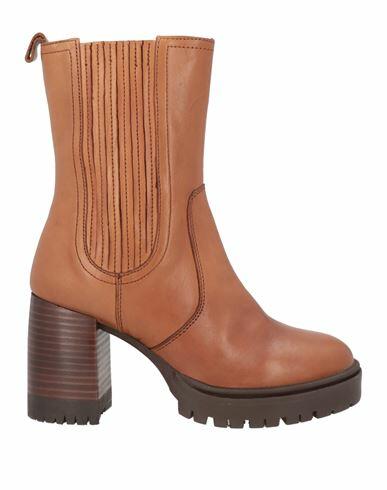 Emanuélle Vee Woman Ankle boots Tan Leather Cover