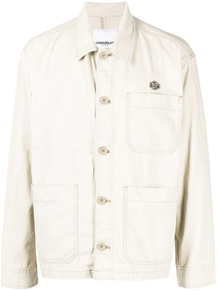 CHOCOOLATE logo-patch long-sleeve jacket - White Cover