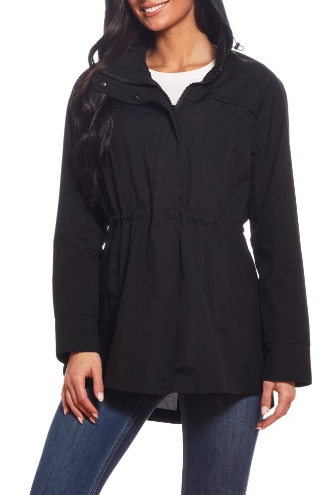 Gallery Water Resistant Packable Jacket in Black Cover