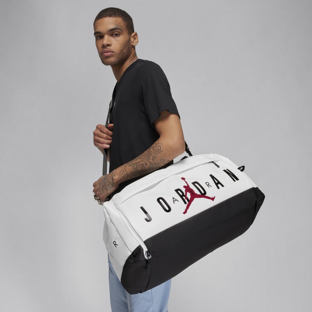 Jordan Velocity Duffle Bag (62.5L) in White Cover