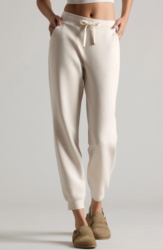 Rhone DreamGlow Joggers in Beach Sand Cover