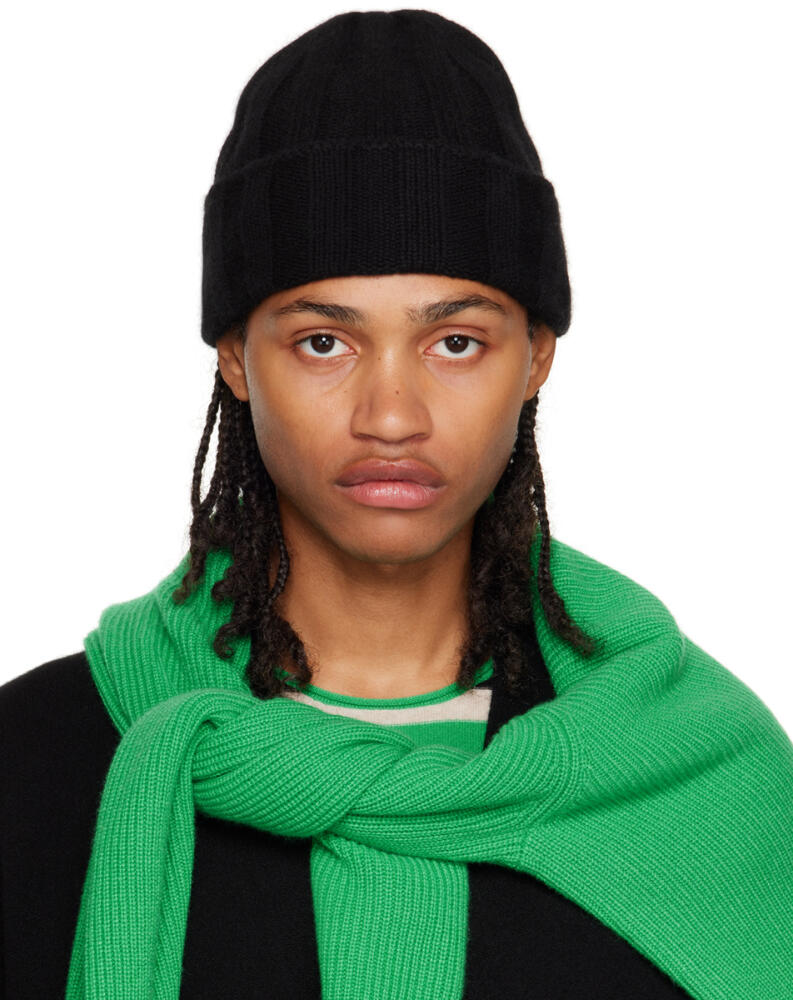 Guest in Residence Black Rib Beanie Cover