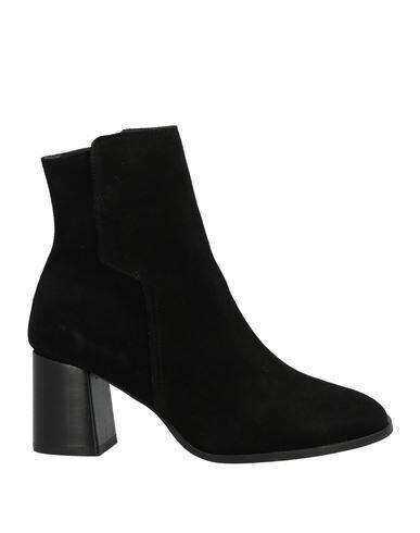 Anaki Woman Ankle boots Black Calfskin Cover