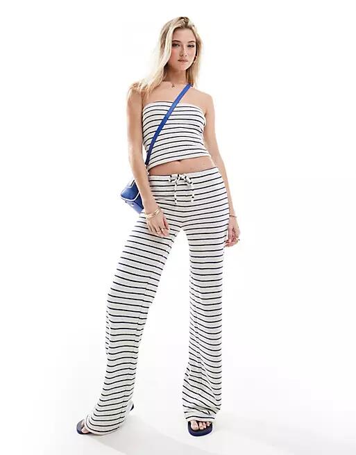 ASOS DESIGN striped wide leg pants in white - part of a set Cover