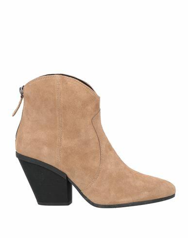 Hogan Woman Ankle boots Sand Leather Cover