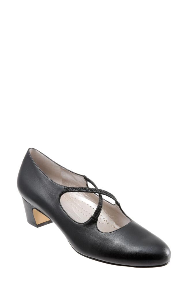 Trotters Jamie Pump in Black Cover