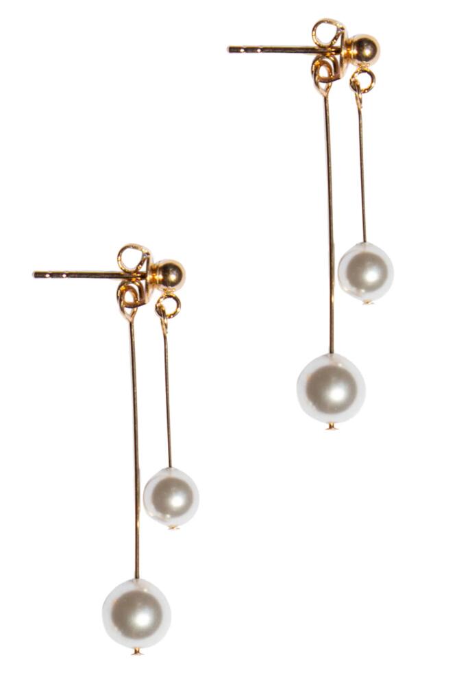 seree Leighton faux pearl pendant earrings in White Cover