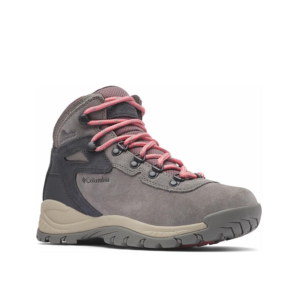 Columbia Newton Ridge Plus Hiking Boot | Women's | Taupe/Salmon Cover