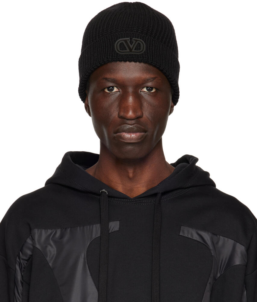 Valentino Garavani Black VLogo Beanie Cover