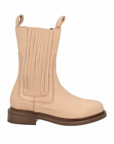 Paola Ferri Woman Ankle boots Beige Soft Leather Cover