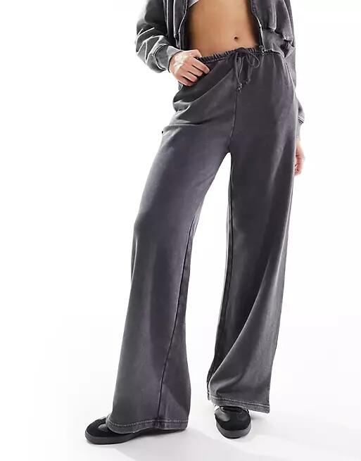 Pull & Bear wide leg sweatpants in acid wash gray - part of a set Cover