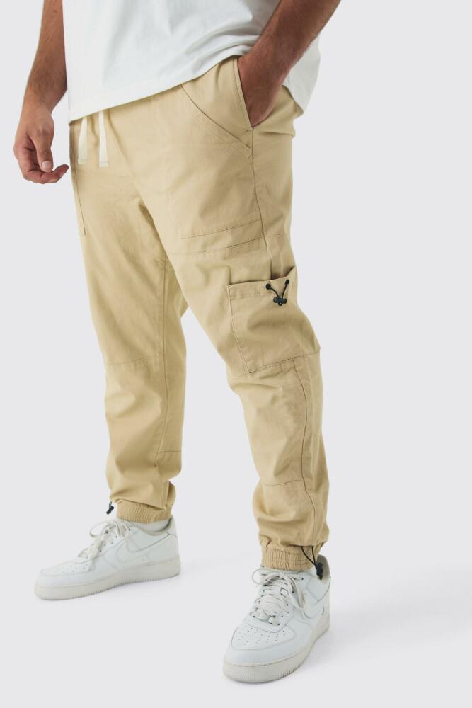 boohoo Mens Plus Toggle Detail Slim Fit Cargo Joggers - Beige Cover