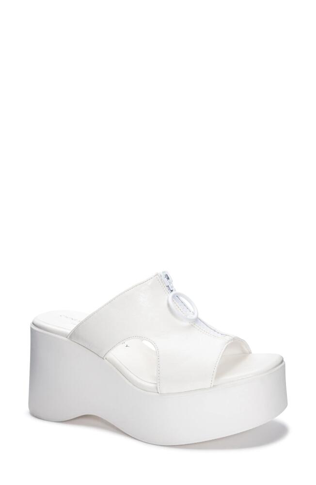 Chinese Laundry Taysha Platform Slide Sandal in White Cover