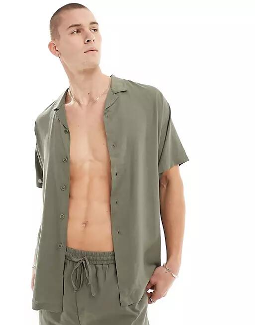 South Beach short sleeve linen blend beach shirt in khaki-Green Cover