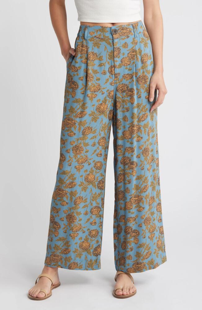 Treasure & Bond Pleated Wide Leg Pants in Blue- Olive Boutique Floral Cover