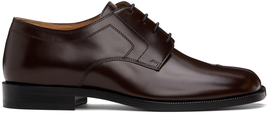 Maison Margiela Brown Tabi Lace-Up Oxfords Cover