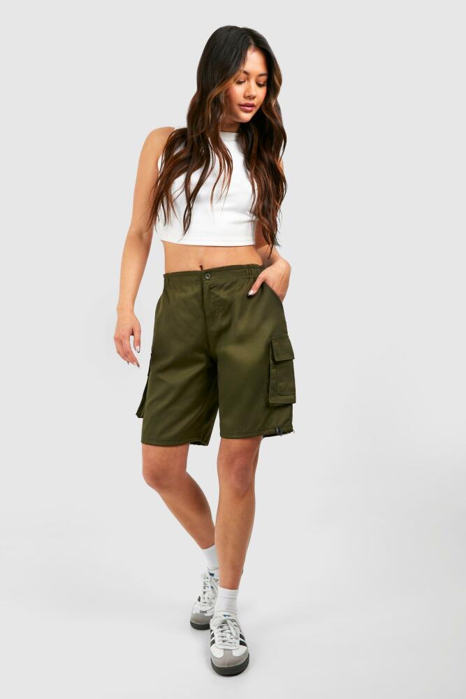 boohoo Womens Longline Cargo Shorts - Green Cover