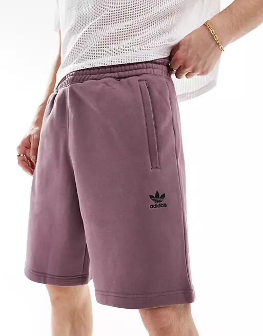 adidas Originals essential shorts in purple Cover