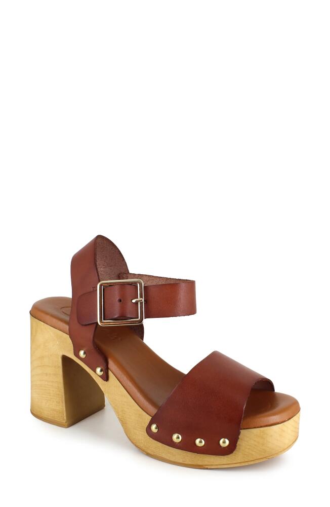 Candie's Deborah Platform Sandal in Tan Cover