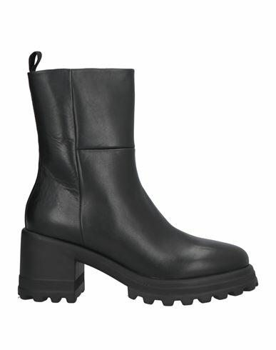 Voile Blanche Woman Ankle boots Black Leather Cover