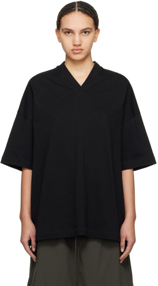 Fear of God ESSENTIALS Black V-Neck T-Shirt Cover