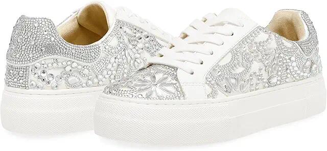 Blue by Betsey Johnson Reily (White) Women's Shoes Cover