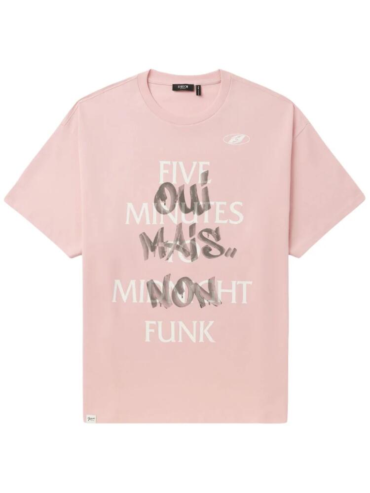 FIVE CM slogan-print cotton T-shirt - Pink Cover