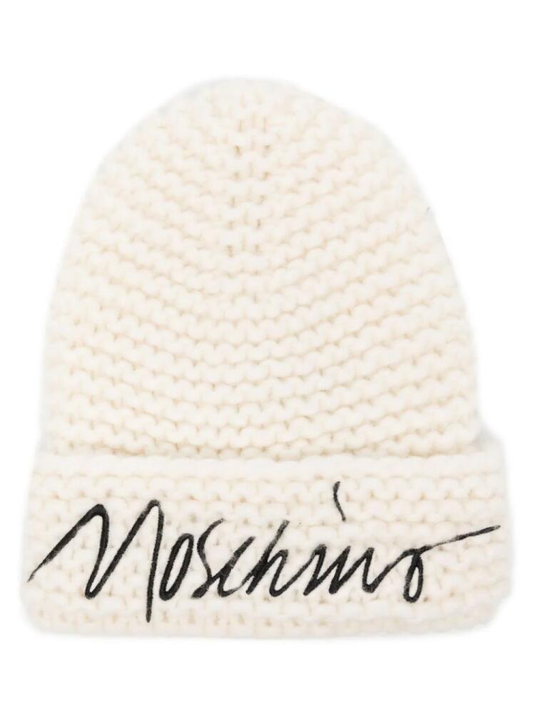 Moschino logo-embroidered knitted beanie - White Cover