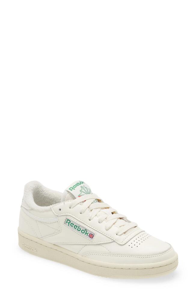 Reebok Club C 85 Sneaker in Chalk/Alabaster/Glen Green Cover