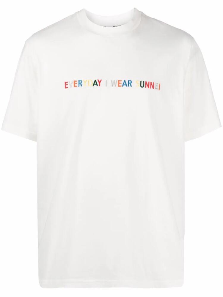 Sunnei slogan-embroidered cotton T-shirt - White Cover