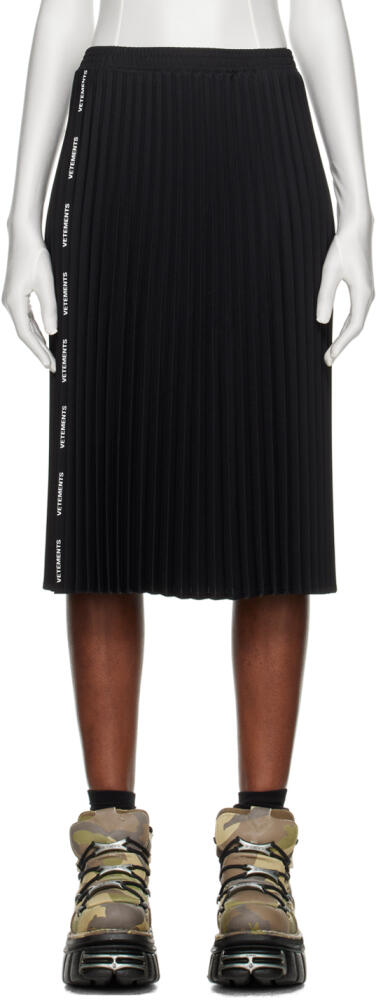 VETEMENTS Black Pleated Midi Skirt Cover