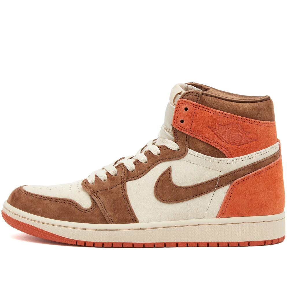 Air Jordan 1 Retro High OG SP W Sneakers in Cacao Wow/Sanddrift Cover