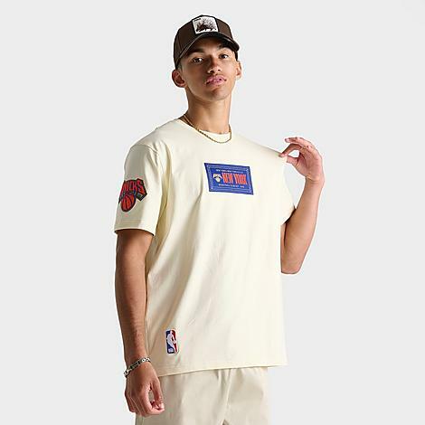 Pro Standard Men's New York Knicks NBA Club Member T-Shirt in Off-White/Cream Cover