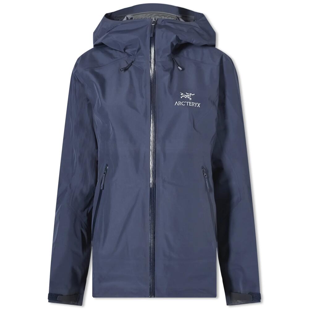 Arc'teryx Women's Beta LT Jacket in Black Sapphire Cover