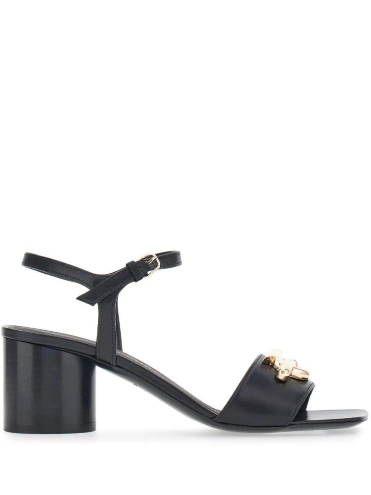 Ferragamo Gancini-plaque lambskin sandals - Black Cover