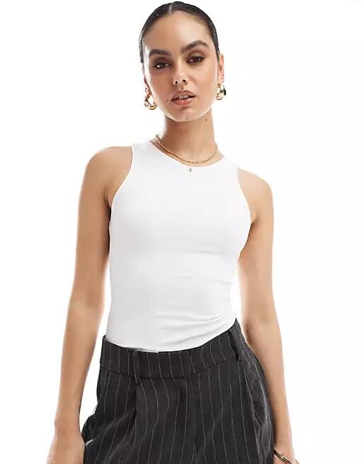 Pull & Bear polyamide sculpt racer neck tank top in white Cover