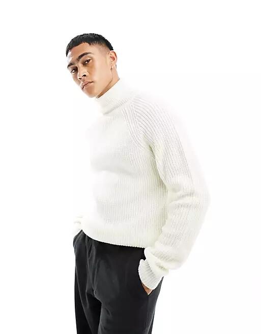 Bershka fisherman roll neck sweater in white Cover