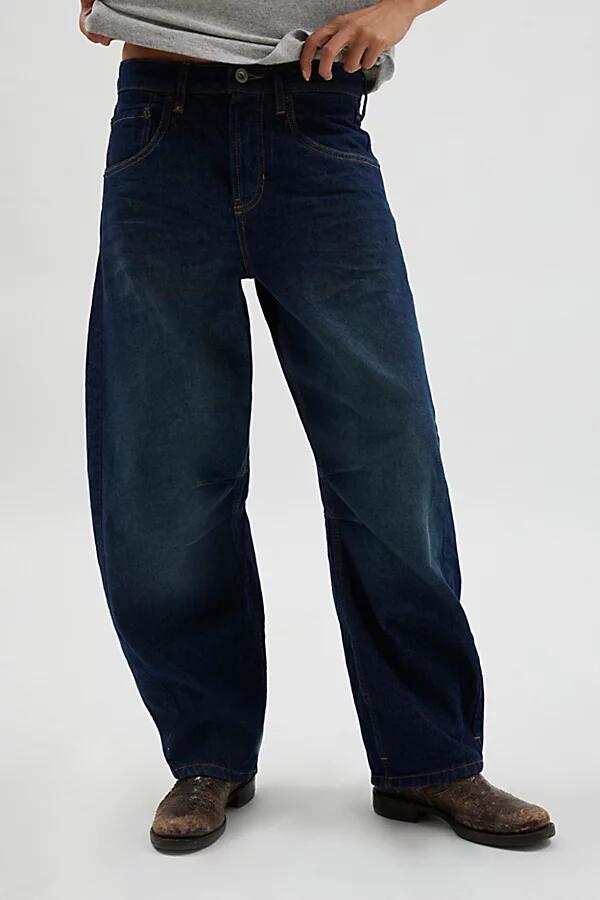 BDG Horseshoe Barrel Jean in Indigo Cover