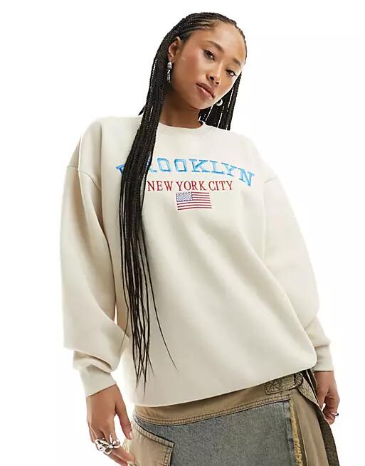 Daisy Street relaxed fleece sweatshirt with Brooklyn embroidery-White Cover