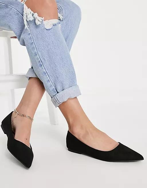 ASOS DESIGN Lucky pointed ballet flats in black Cover