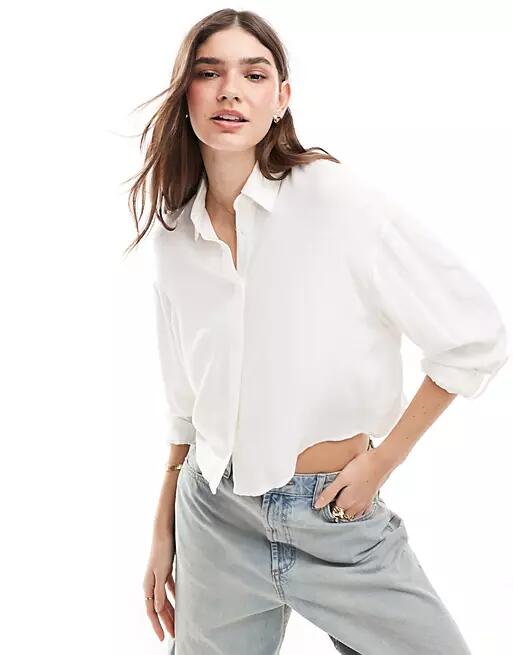 Stradivarius linen mix cropped shirt in white Cover