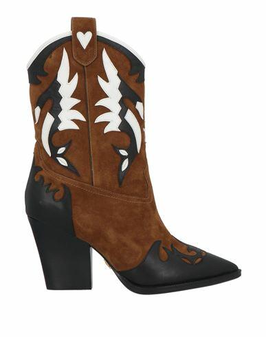 Lola Cruz Woman Ankle boots Brown Leather Cover