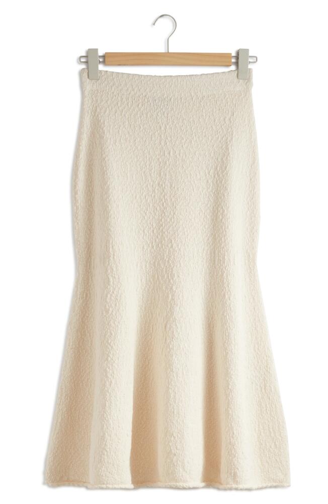 & Other Stories Texture Maxi Sweater Skirt in White Dusty Light Cover